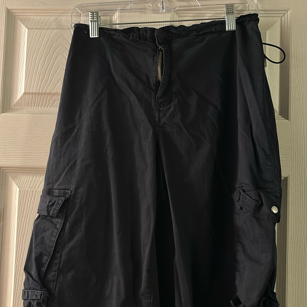 Black packing parachute pants